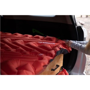 Insulated Double V materac 2 osobowy dmuchany