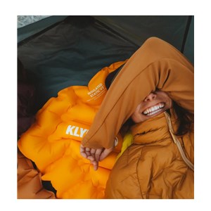 Insulated Static V2  materac dmuchany safron